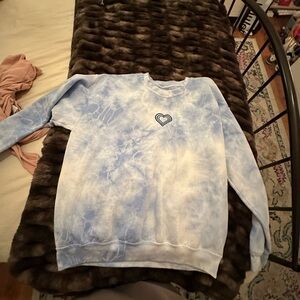 xs/s blue heart tie dye pacsun crewneck